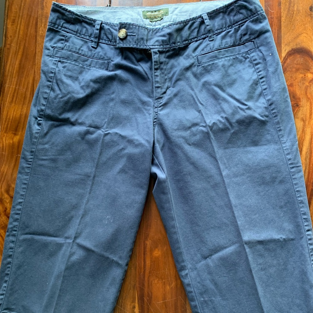 Eddie Bauer Blakely Fit Navy Blue Capri